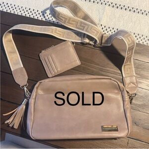 Modern+Chic Alice crossbody bag in fawn + matching Cardholder